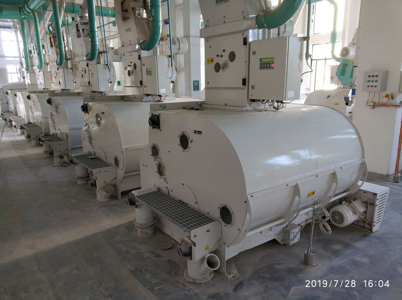 江西米業大米加工車間使(shǐ)用中央清掃係統前